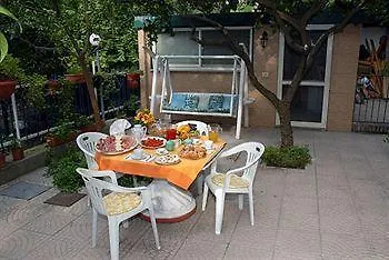 Nocleg ze śniadaniem Mena